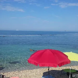 https://apartments-timi.in-istria.net